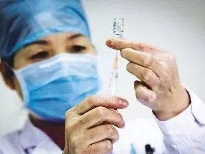 数千人接种新冠疫苗现不良反应,韩国还会继续接种吗?