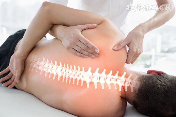 眼睛凹陷怎么回事