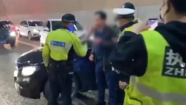 高校领导遇查酒驾逃跑被截结果检测为0,那他为何逃跑?