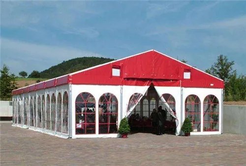 婚庆帐篷出租一般多少钱    租赁婚庆帐篷要注意什么