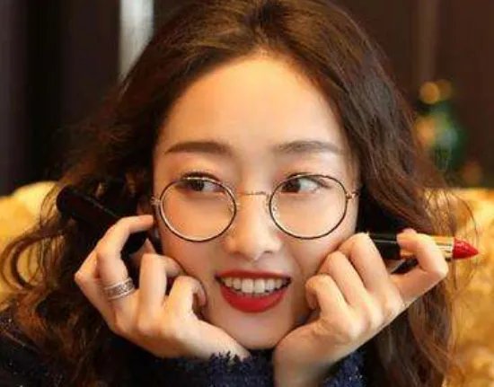 李沁张檬杨幂蒋梦婕同框旧照，她们如今都发展得如何？