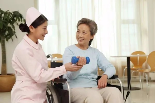 企业职工月人均养老金2900元,你觉得这些钱够养老吗?