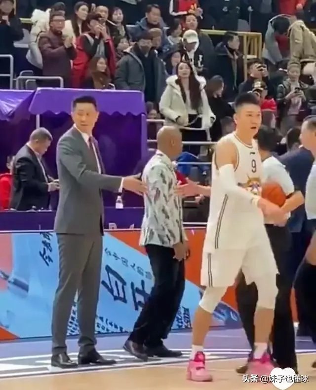 杜峰马布里冲突原因曝光!是杜峰没风度,还是马布里太较真?