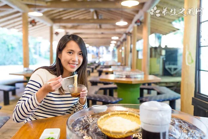 本日穿衣配色：2021年7月2日五行穿衣颜色指南