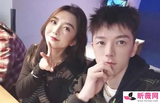 王栎鑫吴雅婷怎么认识的 吴雅婷比王栎鑫大几岁