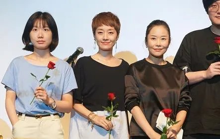 马伊琍离婚后公开现身什么样子 马伊琍近况什么样