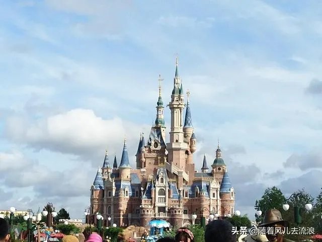 上海旅游住哪里比较方便?
