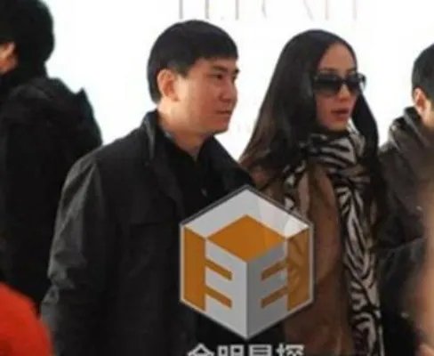 韩雪老公女儿照片:曝光韩雪定居上海疑隐婚(图)