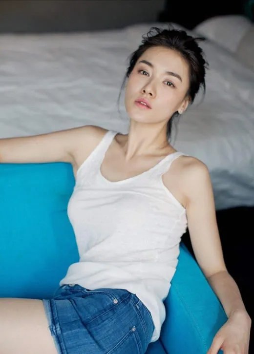 邢宇菲和侯勇什么关系(附邢宇菲的图片写真照片)