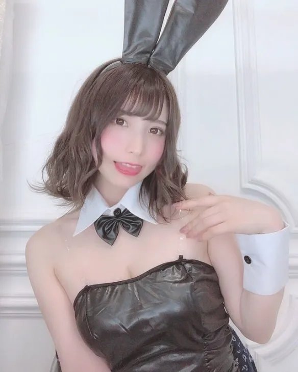 和服下藏着大欧派！正妹纱爱雪白双峰散发浓郁魅力！