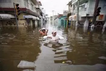 湖南多地洪水侵袭是怎么回事？
