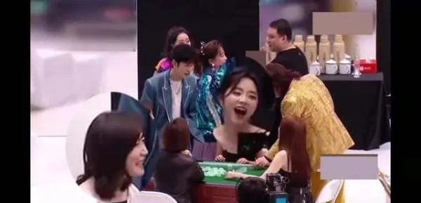 黄晓明和前女友秦岚同框,两人曾经有什么爱恨情仇?