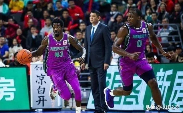 中国暂停外国人入境,CBA球队中还有很多外援没有回来怎么办?