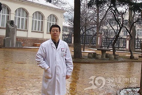 走不寻常路!王吉波一手开创青岛风湿免疫工作