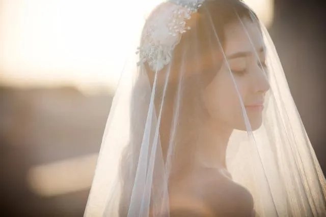 先拍婚纱照还是先领证 拍婚纱照要几天时间