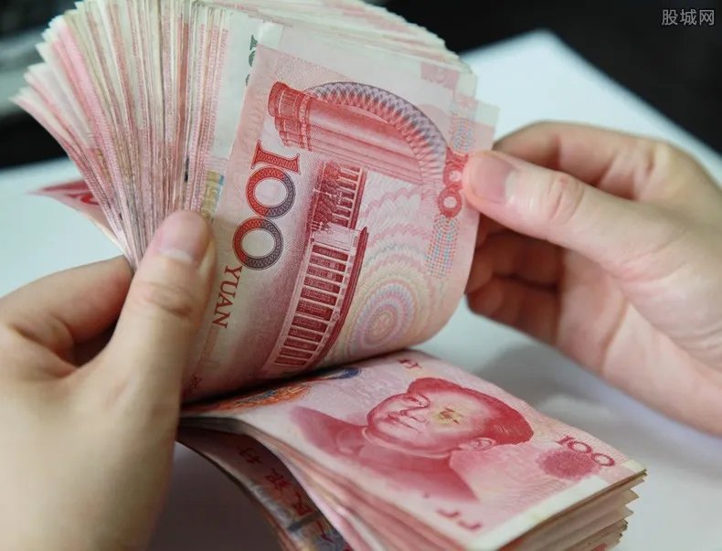 杨乐乐被强制执行事件原因 揭其个人资料身份