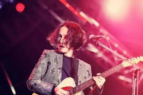 郭顶十大经典歌曲排行榜:《我们俩》上榜,第一火遍全网