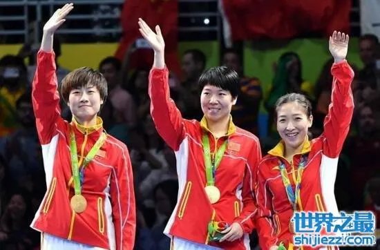 丁宁李晓霞不握手事件,相拥庆夺冠破不和传闻