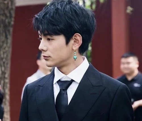 丁真录制《天天向上》，他现在的成功取决于什么？
