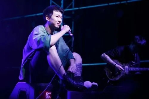 白举纲微博评论引起大家注意,他的微博评论怎么了?