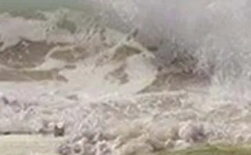 山崩海啸成语解释