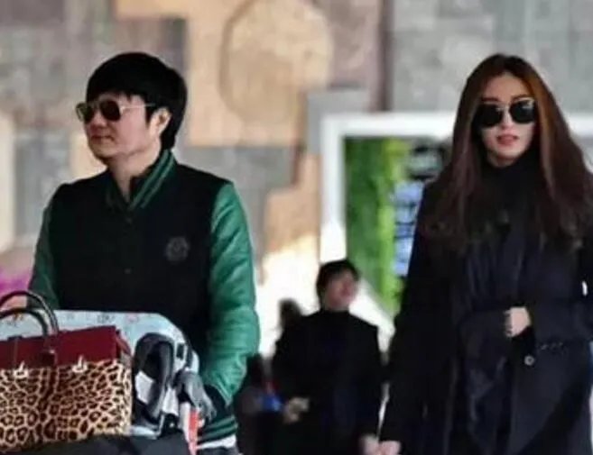 王大治当爹,王大治的妻子是什么来历?