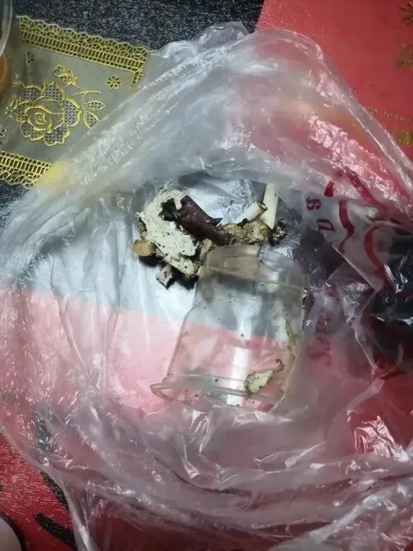 愤怒!天降烟灰杯砸中3月大女婴 排查200户无人承认
