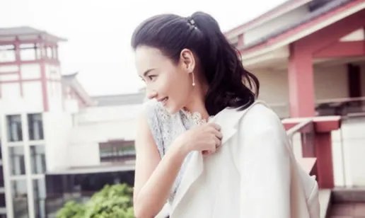 张柏芝扎马尾：这究竟是个什么梗？