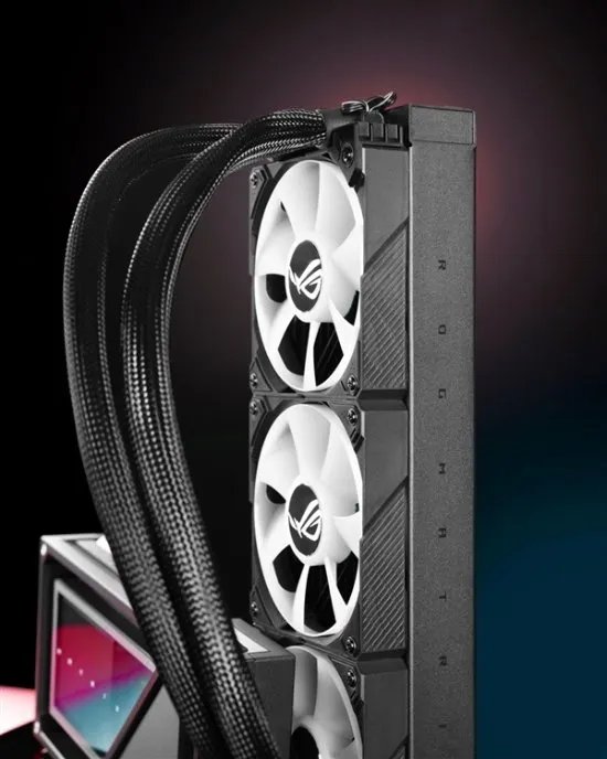 RTX 4090卡皇登场：使用液态金属 被炒到59999元