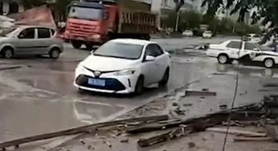 哈尔滨巴彦县疑遭7级龙卷风袭击,给当地造成了什么损失?