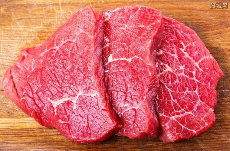 生肉别用水龙头冲 购买时应避免这样做