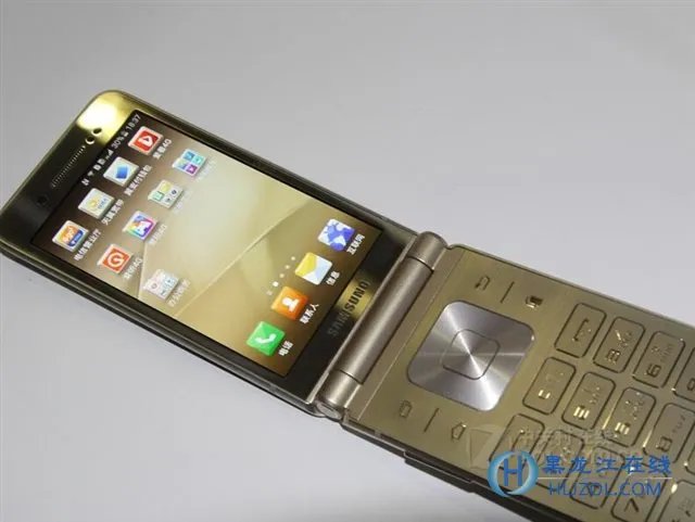 三星W2016(电信4G)哈尔滨售17500元