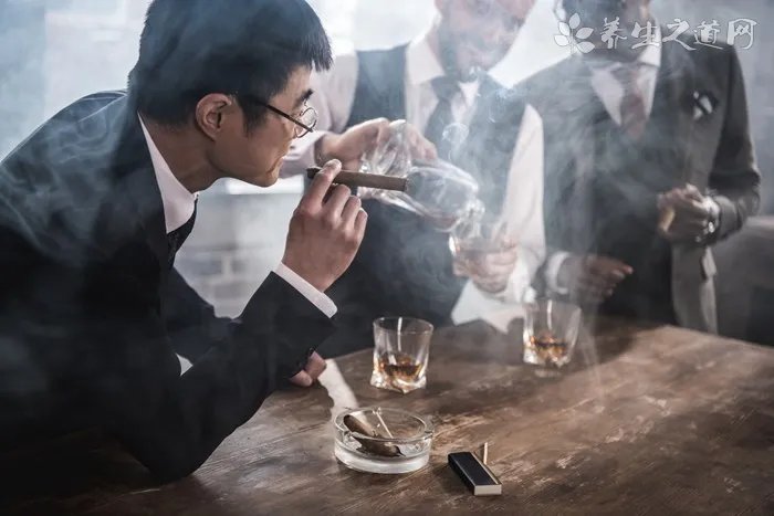 男子74天不上岸 游泳的注意事项