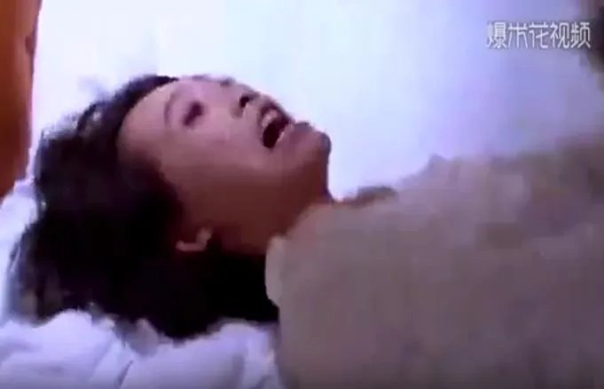 床下男女的那些事：这一桥段是男女们最爱的一段