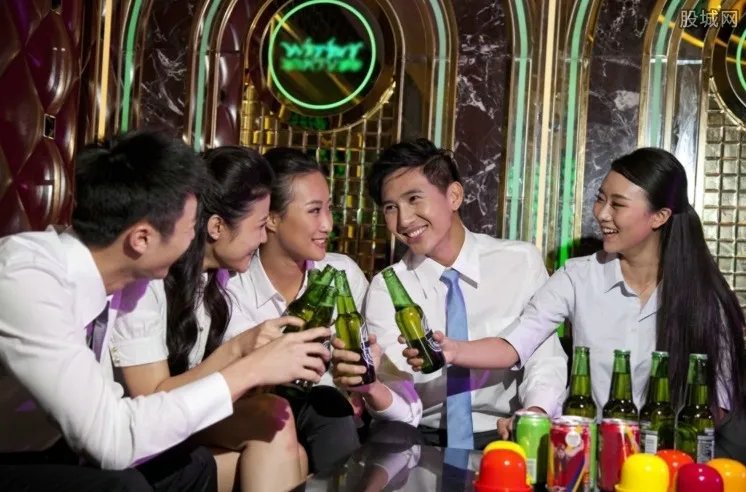 北京K歌之王裁员 王思聪曾一晚消费250万