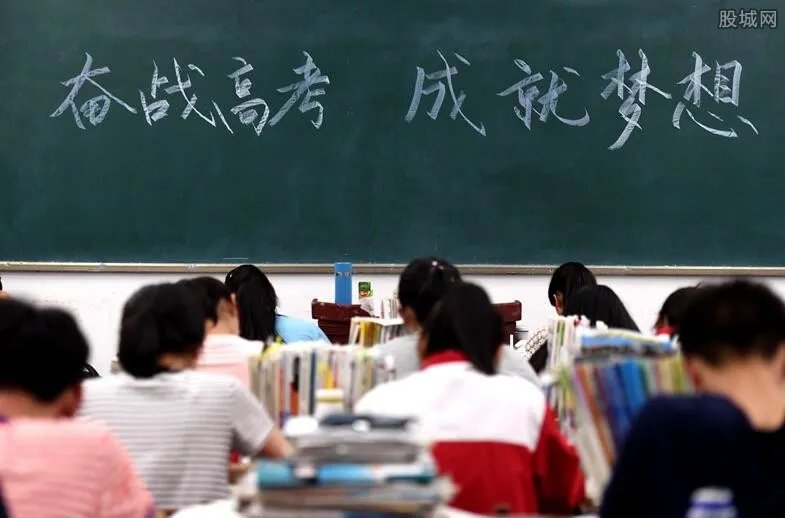 为什么每逢高考必下雨 高考雨天有什么寓意？