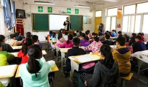 苍溪小学生被老师体罚后身亡,老师到底干啥了?