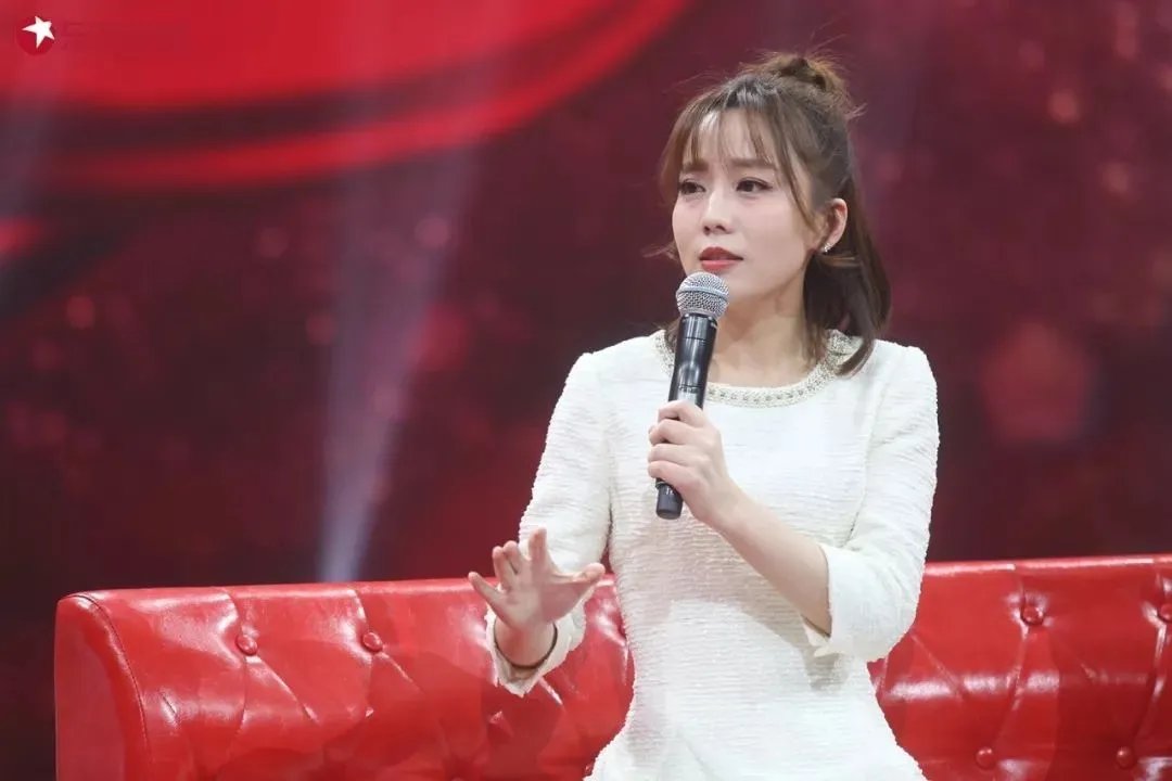 女演员曹茜茜被曝打骂保姆,是不是演员都高人一等?