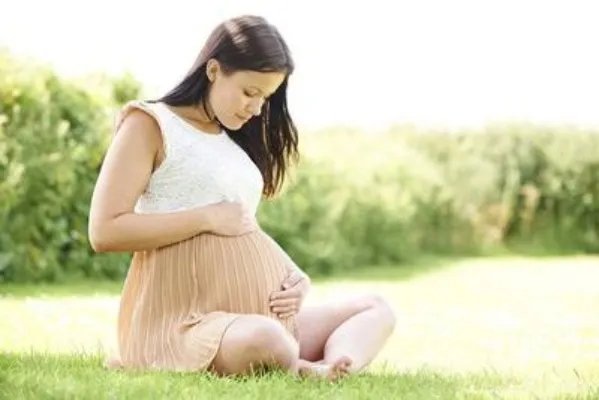 怀孕后乳晕变大变深正常吗 怀孕后乳房有四大变化