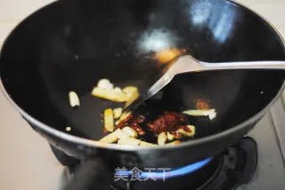 【鱼香茄子】——如何炸茄子少吸油
