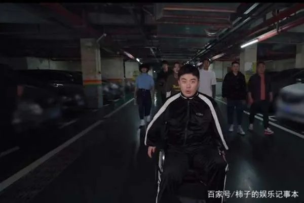 陈赫坐轮椅在重庆寸步难行,他究竟是怎么受伤的?
