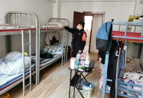 上海一群租房住了29人,阳转阴后再阳,群租房存在哪些风险?