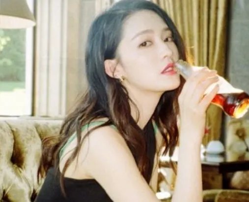 李沁张檬杨幂蒋梦婕同框旧照，她们如今都发展得如何？