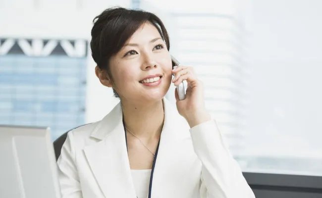 小学生让骗子自挂电话,你会如何处理骗子的电话?