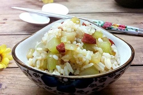 班级剩饭菜超重取消奖学金评选,具体规定明细是什么?