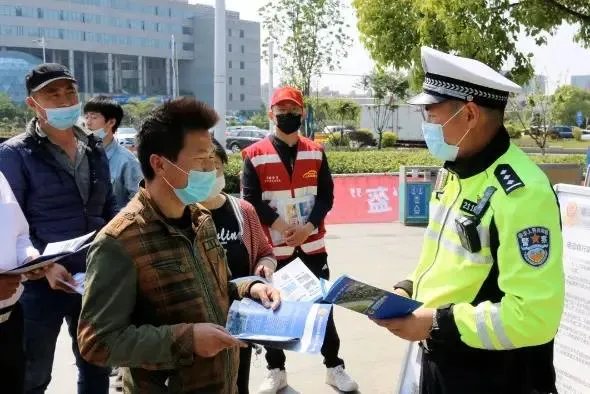 头盔目前价格都在多少钱了?