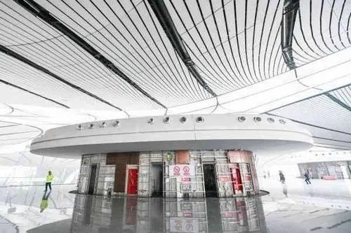 北京大兴机场已经正式投入运营,场内都有哪些触手可及的高科技?