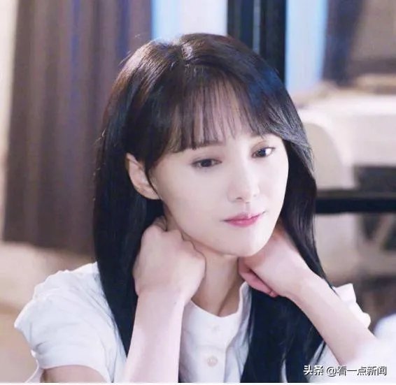 凭借偶像剧走红的郑爽说自己不想演偶像剧,对此你怎么看?
