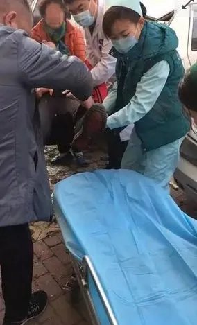 中学生12楼跳下是怎么回事?